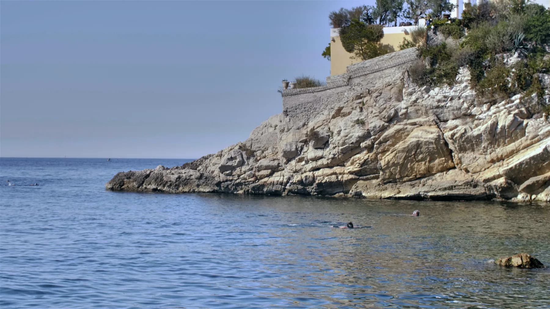 Malmousque — cove, light and terraces